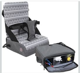 Dreambaby Grab 'N Go Travel Booster Seat - Portable Toddler High Chair for Dining (6M-5Y) with Storage & Shoulder Strap