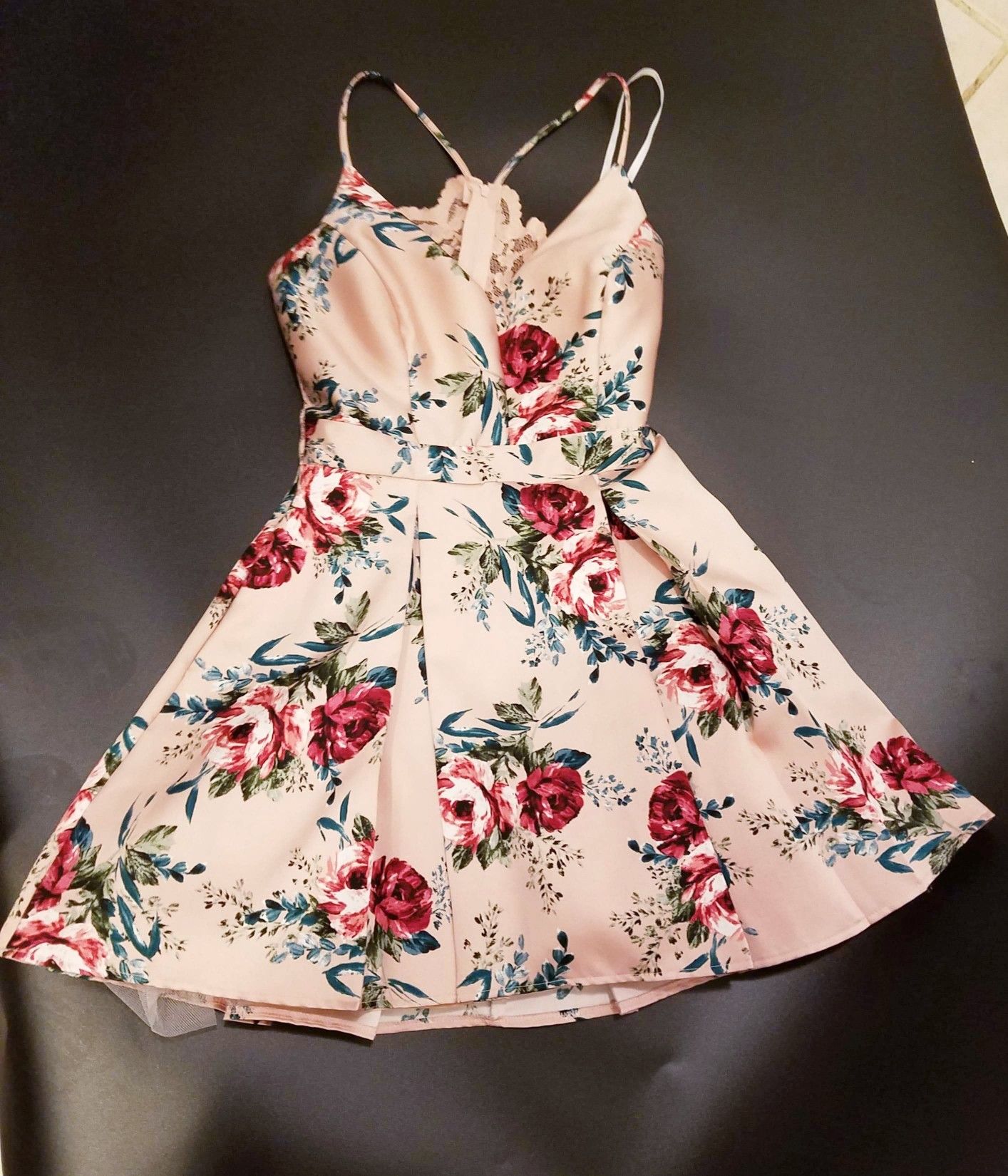 Dress Mini in Pink with Flowers Windsor BRAND NEW (SIZE 5)