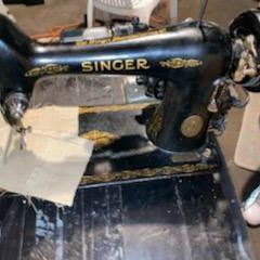 Singer Sewing Machine