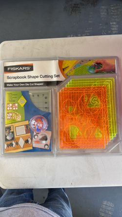 Fiskars Scrapbook Shape Cutting Set