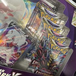 Pokemon zoroark vstar box