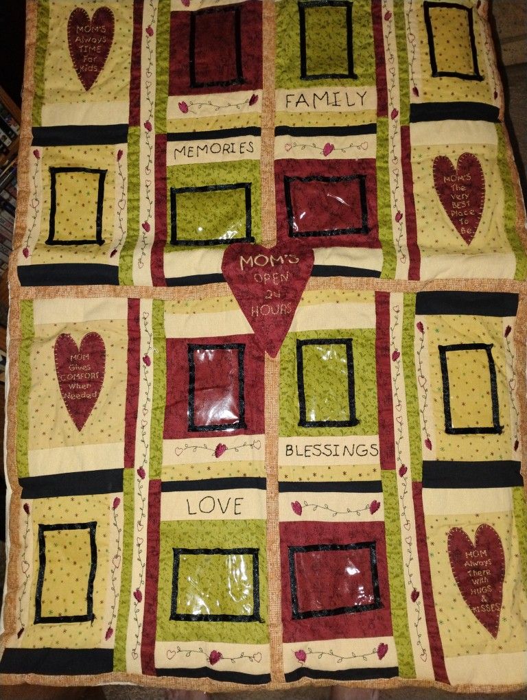 Quilted Family Wall Hanger For Pictures 32x22