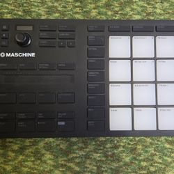 Maschine Mikro Mk3 w/ Software