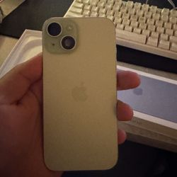 iPhone 15 