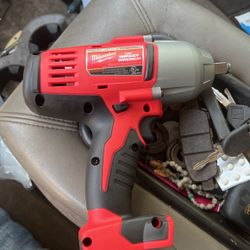 Milwaukee 1/2  Impact Wrench 