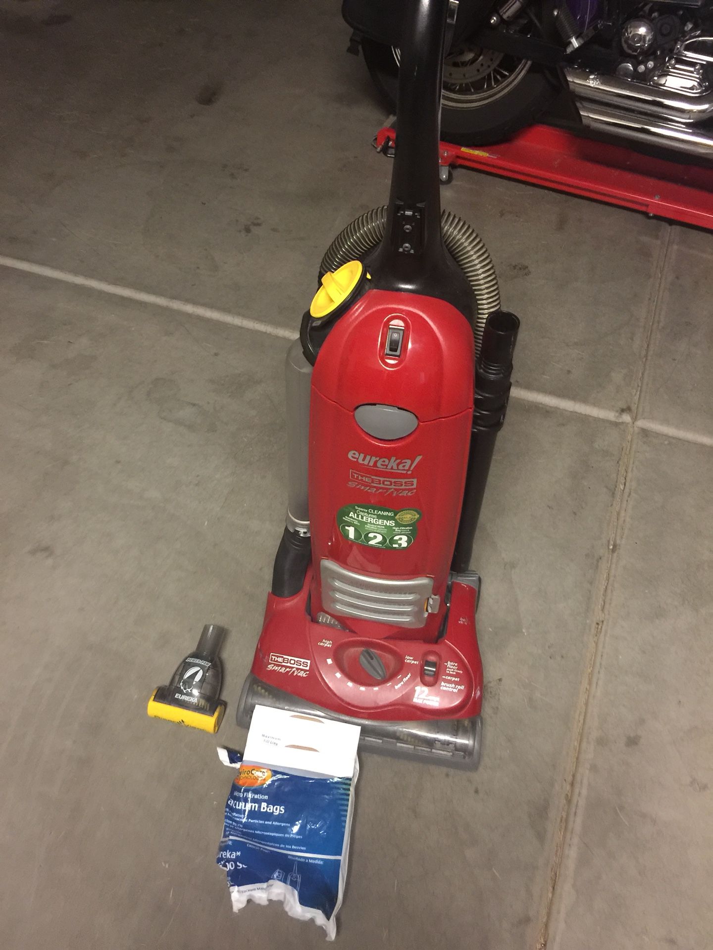 Eureka The Boss Vacuum with Power Paw and accessories