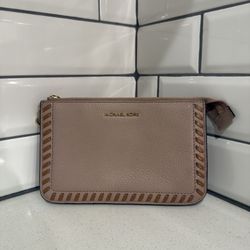 Michael Kors Wristlet 