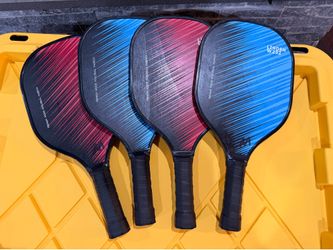 LINDEN Pickleball Paddle Set – 4 Paddles + Carry Bag