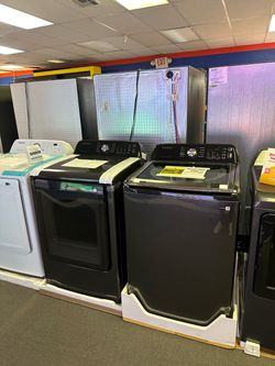 Samsung Washer And Gas Dryer Set Brand New 2 year warranty