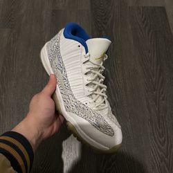 Air Jordan 11 Low IE “Argon Blue”
