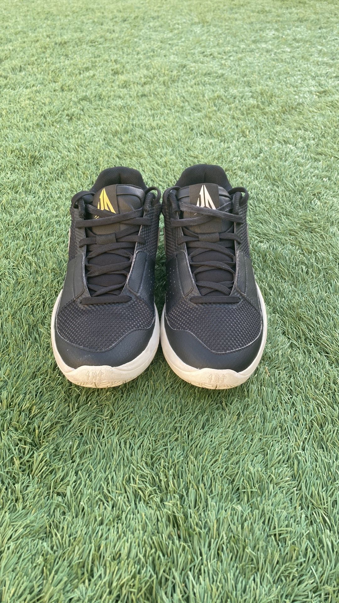 Ja 1 Basketball Shoes