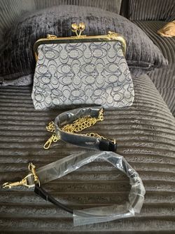 Coach purses 👜 very high quality