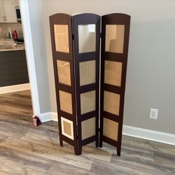 Room Divider With Picture Frames