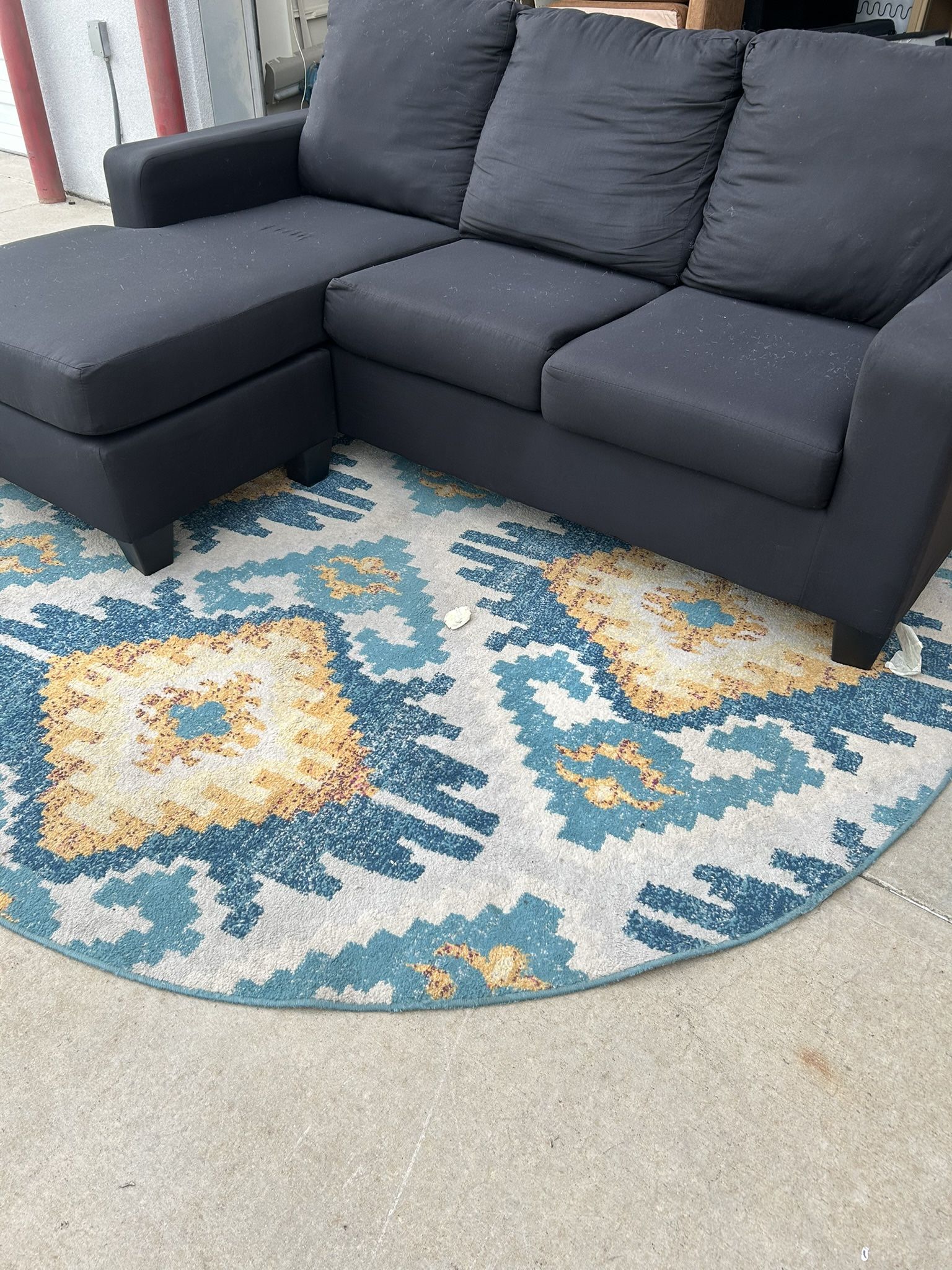Couch (Free Delivery)