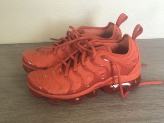 Nike Air Vapormax Plus Size 6 Women 