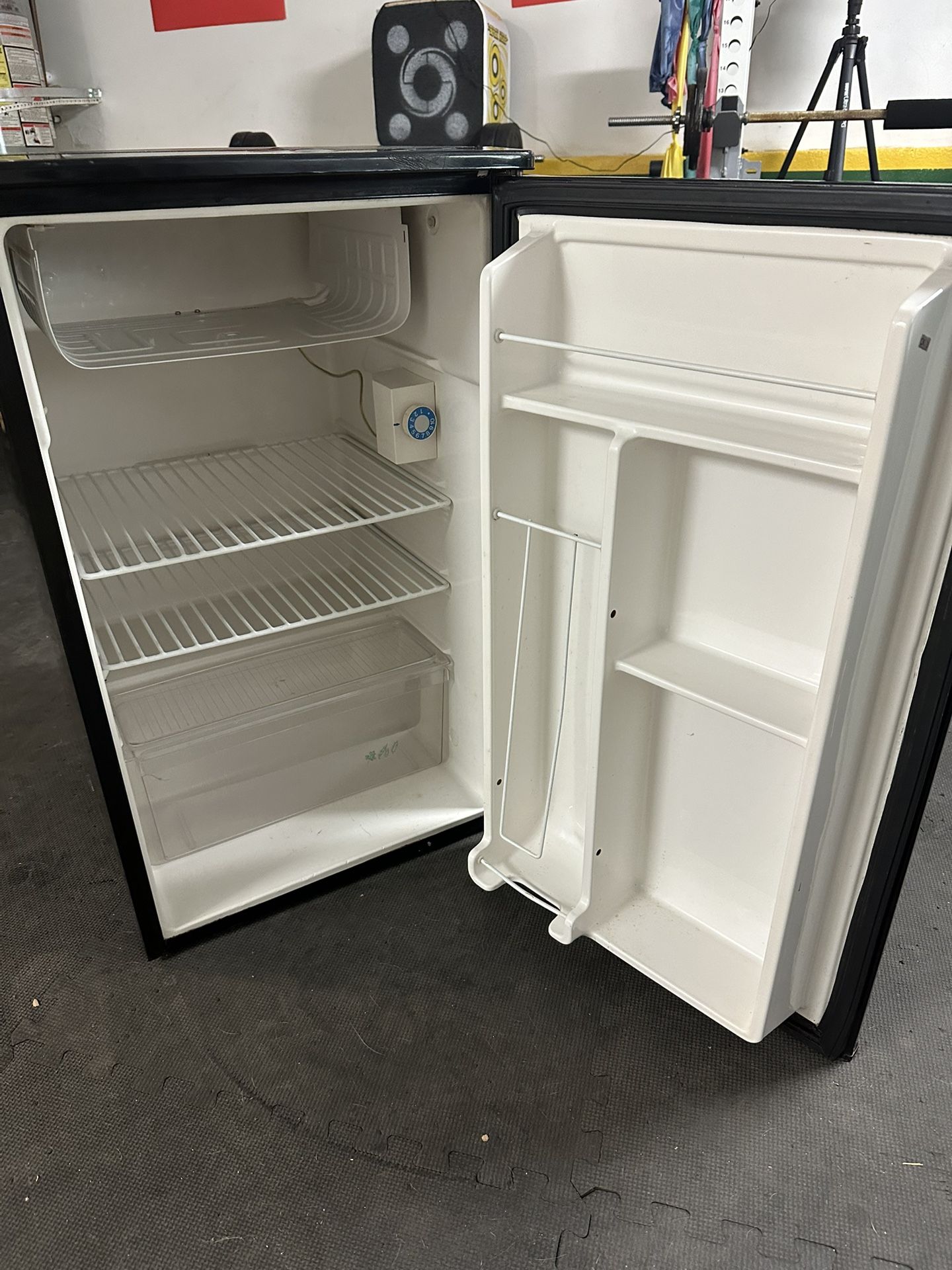 $60 Mini Fridge