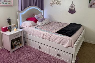 MOVING NEED GONE BY 7/13!! - Full Size Bed Frame w/ Twin Trundle/Storage Drawer