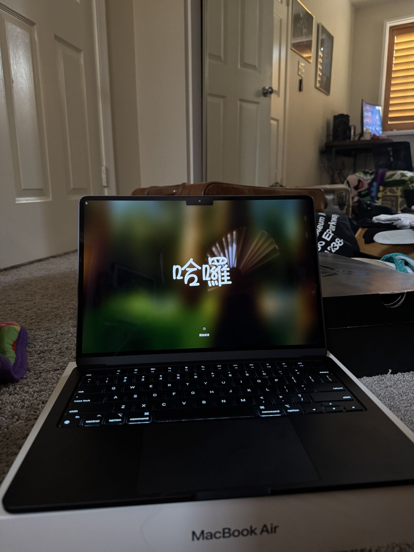 Apple Macbook Air 2022 M2 13.6” Screen