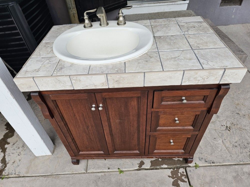 32" Bathroom Vanity
