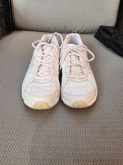 Women's New Balance Tennis Shoes Size 7.5