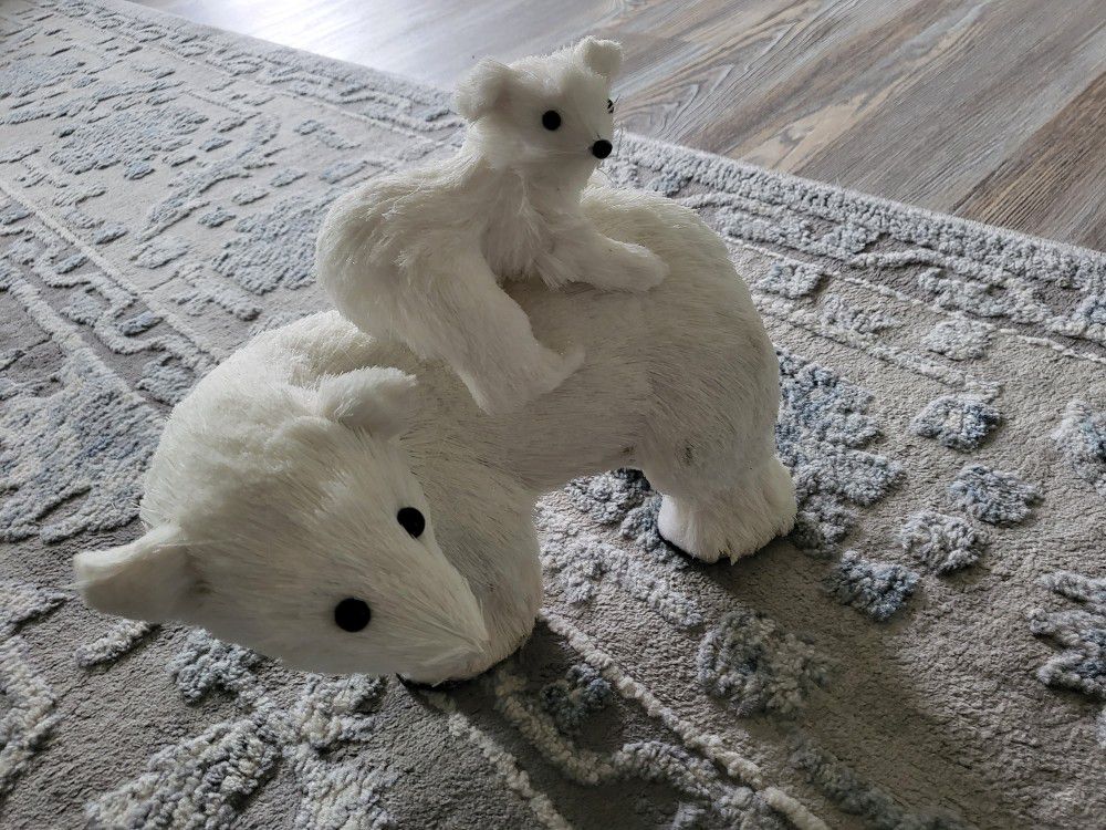 Polar Bear Christmas Decor