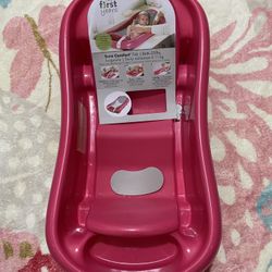 First years baby bath tub