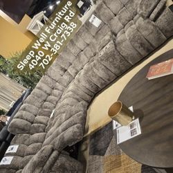 ✨️Reclining Sectionals Sofas ✨️ Furniture Sectionals, Bedrooms, Dining Avail