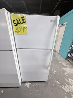 Whirlpool Top Bottom Freezer Fridge In Perfect Condition With Warranty 