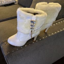 White Fur Boots For Women 