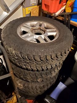 Tires & Rims Set Good Year 205/70/R17