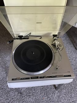 Turn Table Mint Condition Over 40 Years 
