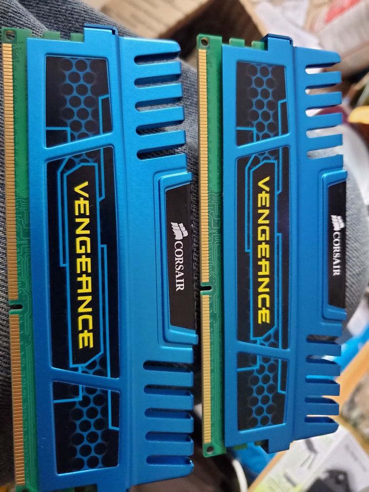 16gb of DDR3 ram sticks-6 sticks=16gb 3 brands-$45 or best offer!