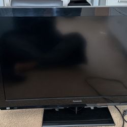 Panasonic TV LCD 32” Inch Good Condition