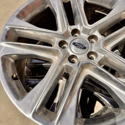 Ford Explore 20x8 Wheel 