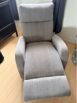 RECLINING CHAIR