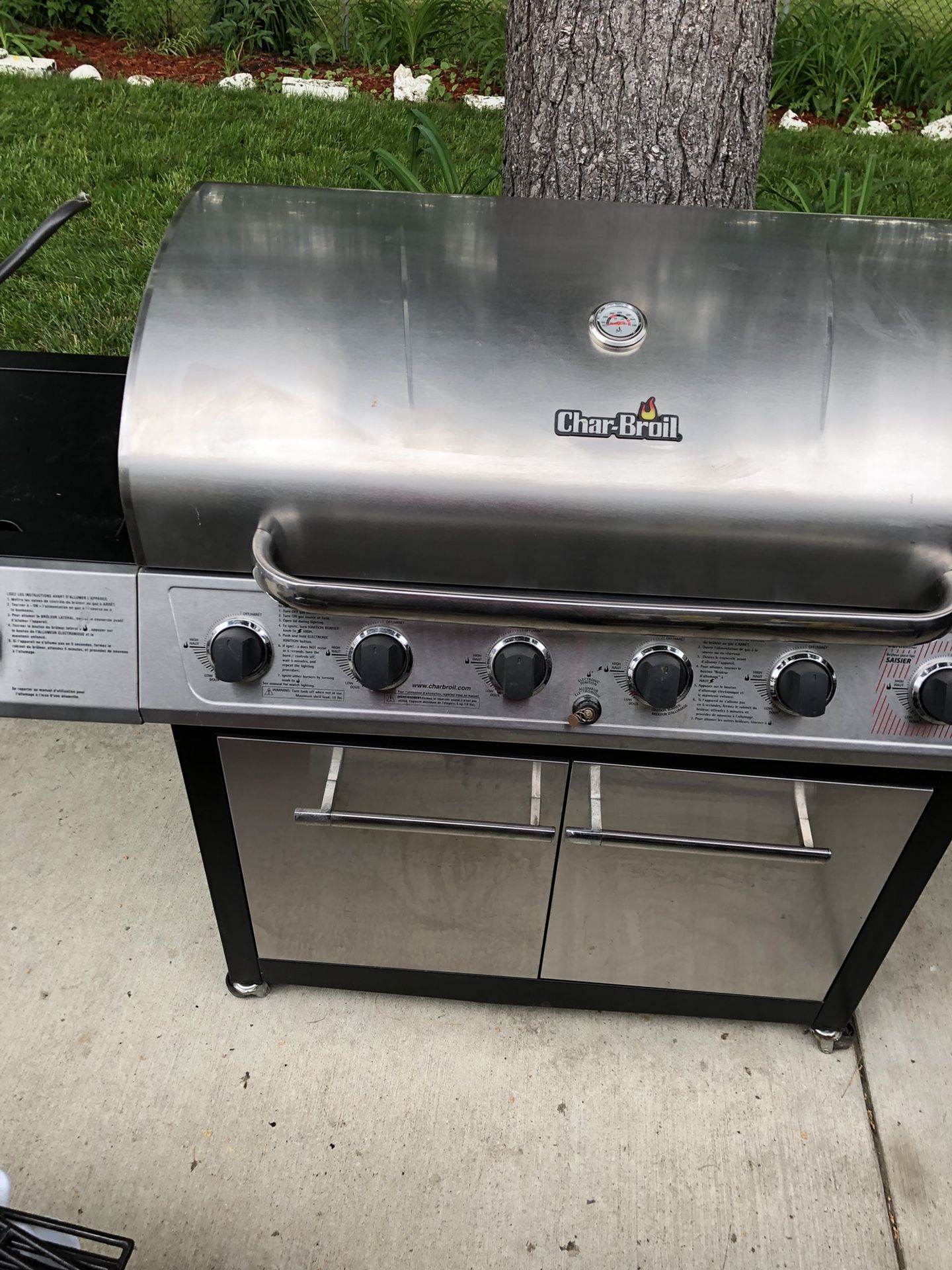 Char Broil Gas Grill Stainless Steel Model 463230510 for Sale in