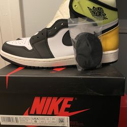 Air Jordan 1 Volt Size 8