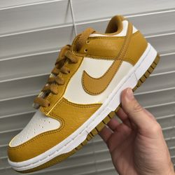 Nike Dunk Low  Women’s