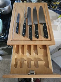 Brookstone Deluxe Knife Set
