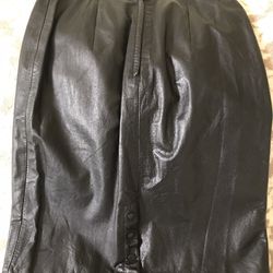 Rafferty Black Leather Skirt. W. Sz 9/10