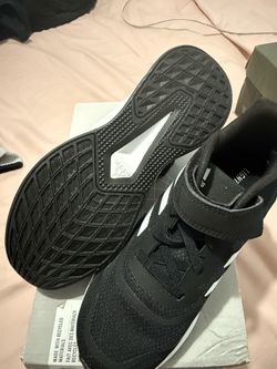 Boys sneakers size 1