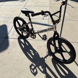 GT Bmx 20’ Kids Bike