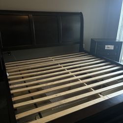 MOVING SALE KING BEDROOM SET