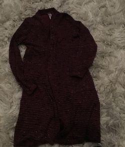 Xhiliration girls 6/6X long sweater maroon with silver glitter pockets