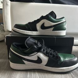 Air Jordan 1 Low Noble Green/Pollen/White/Black Size 9