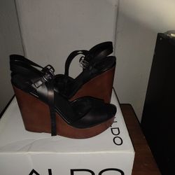 Name Brand Shoes Sz 9