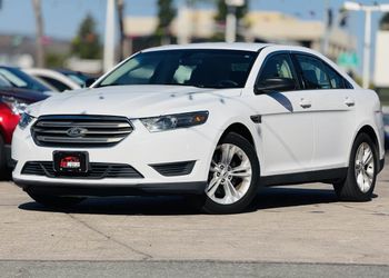 2016 Ford Taurus