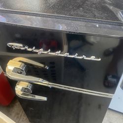 Refrigerator. Mini  Size 