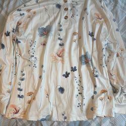 white long-sleeved blouse featuring a watercolor floral Print Size 2XL