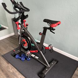 Schwin IC4 Spin Bike